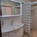 Baumgartner - Apartamento *